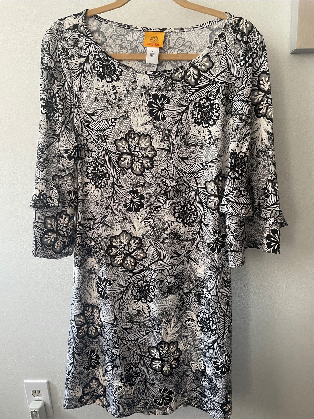 Ruby Rd. Black & White Floral Ruffle Sleeve Dress